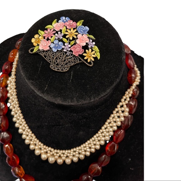 PRETTY FLOWERPOT PIN - Picture 11 of 16